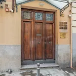 Guesthost -